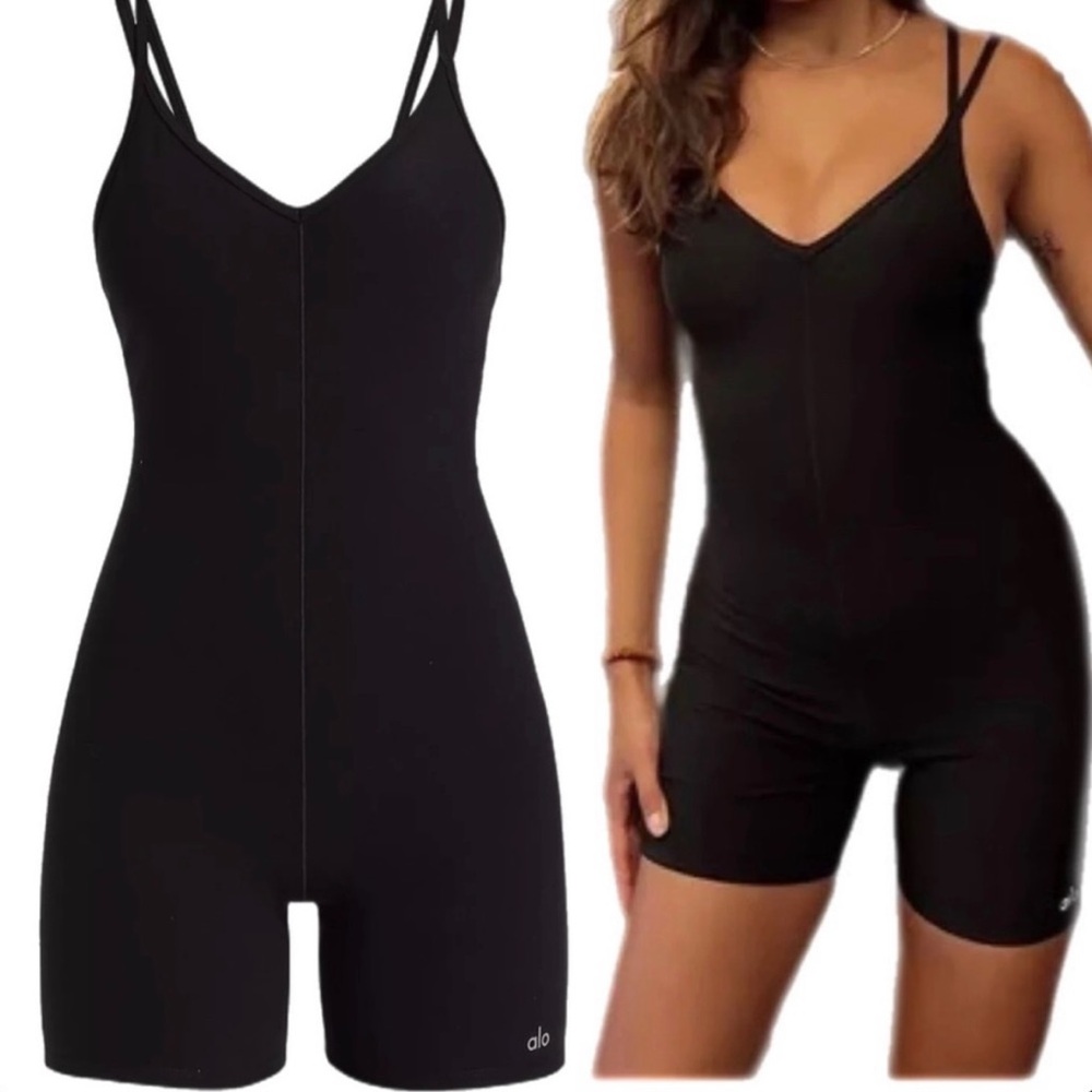 ALO YOGA ALOSOFT SUNS OUT ONESIE SHORT BODYSUIT IN BLACK.NWT! SzL